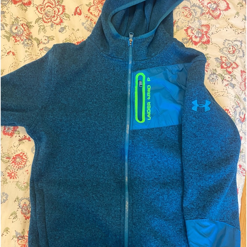 Under armour boys hooded zip sweater used still good youth x Large